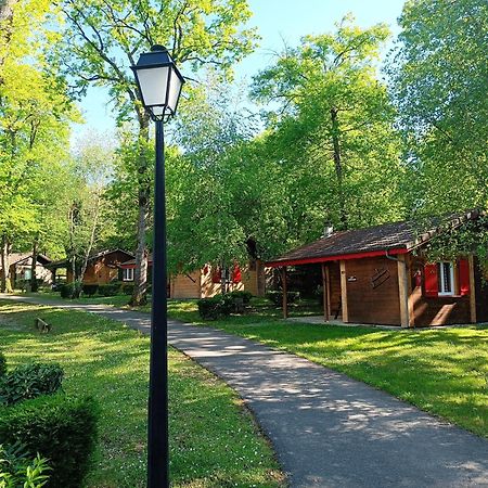 Camping Le Relais Du Leman Messery Extérieur photo