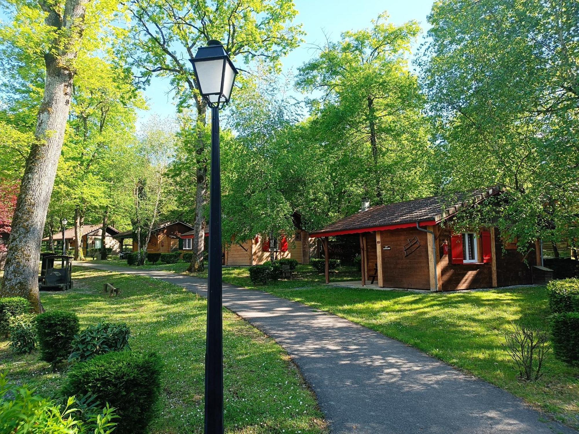 Camping Le Relais Du Leman Messery Extérieur photo